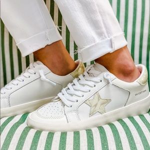 BRAND NEW- Vintage Havana Sneakers - 7.5